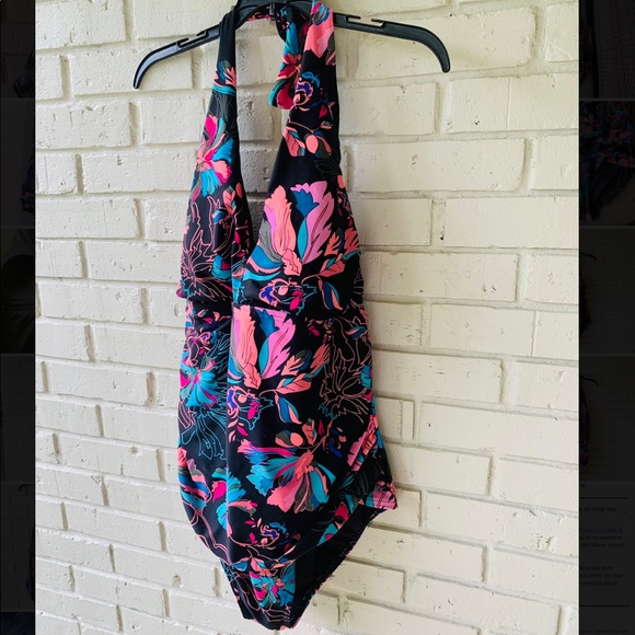 ☀️Sale🔥 Time and Tru - One Piece Flowery Multicolor Swimsuit - Picture 3 of 14